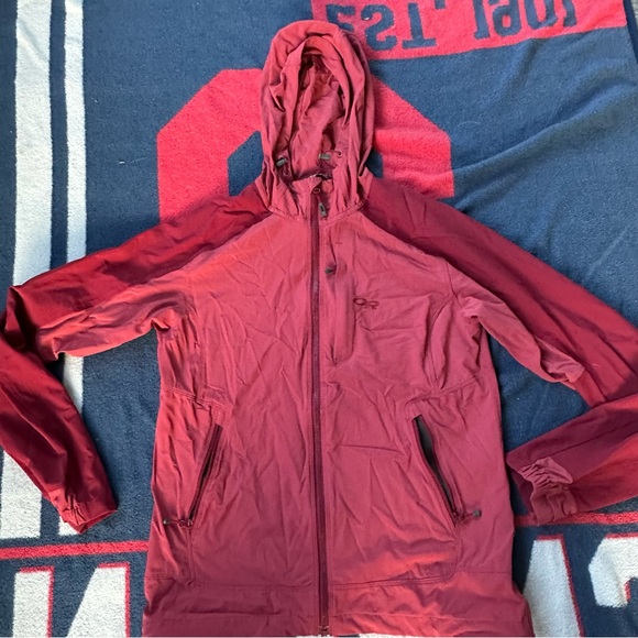 Outdoor Research Women’s Red Jacket - Picture 1 of 9